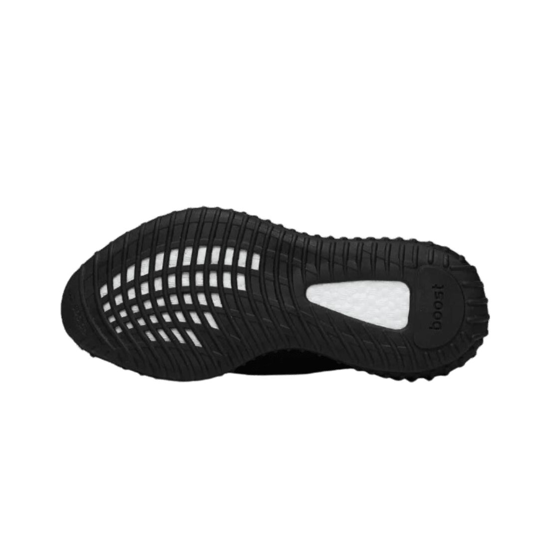 Zwarte Adidas Yeezy Boost 350 V2 MX Rock sneakers met een gestructureerd oppergedeelte en een geprofileerde zool. Deze exclusieve sneakers zijn perfect voor wie een stoere en trendy look wil creëren.
