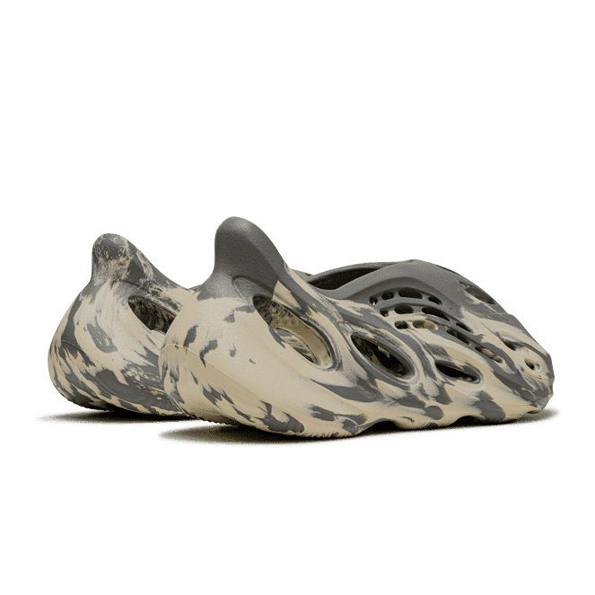 Adidas Yeezy Foam RNR MXT Moon Gray - Unieke camouflage sneakers met comfortabele vormgeving