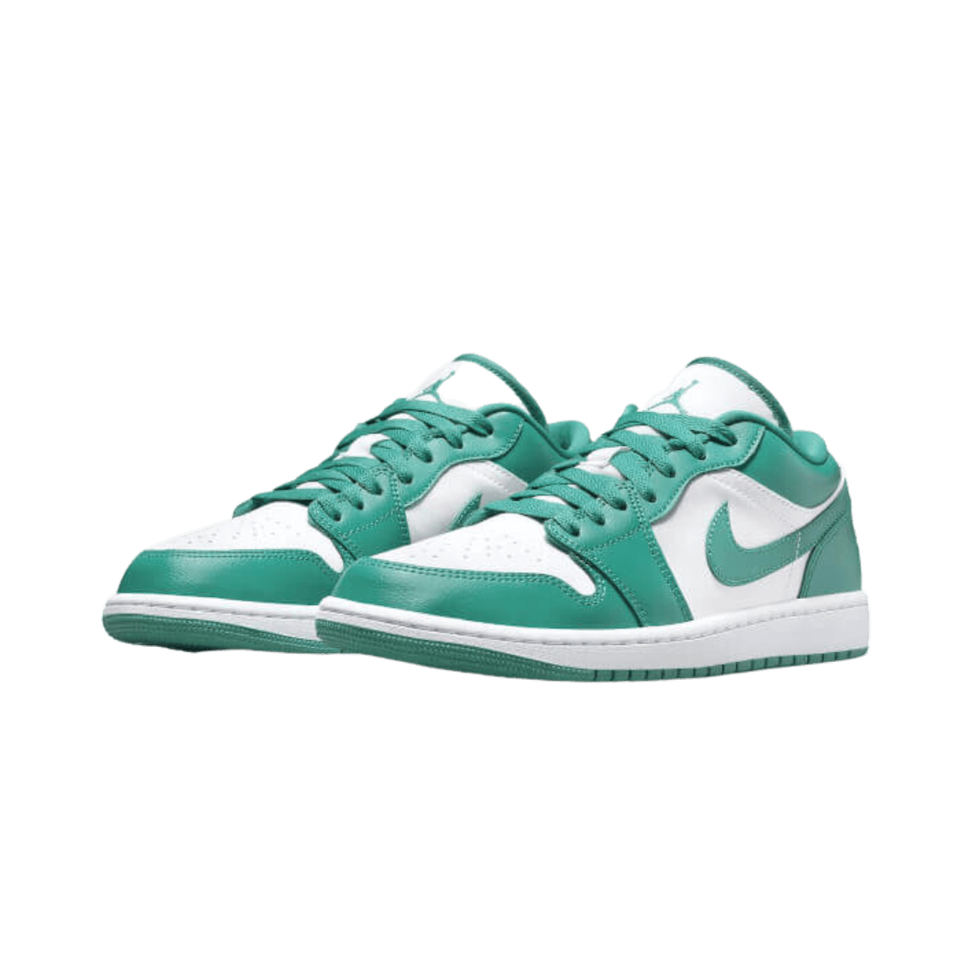 Trendy groene Nike Air Jordan 1 Low New Emerald sneakers met klassiek design