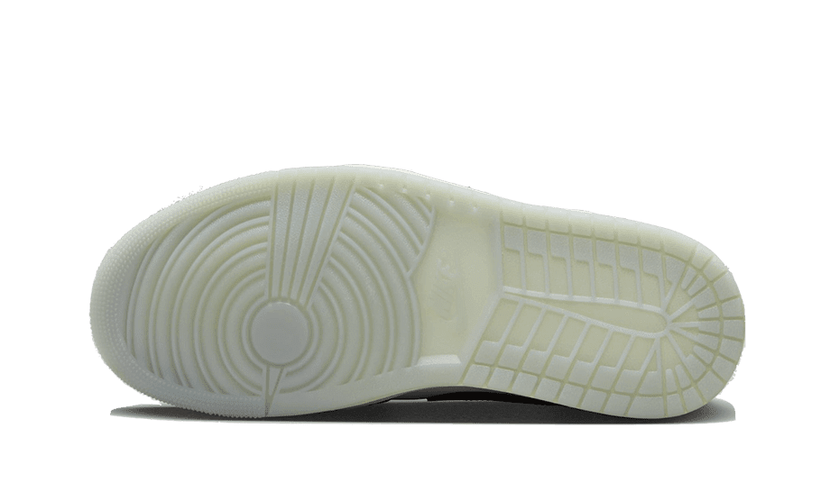 Exclusieve Nike Air Jordan 1 Low OG sneakers in stijlvol jaardraak ontwerp. Hoogwaardige materialen, flexibele zool en premium afwerking.