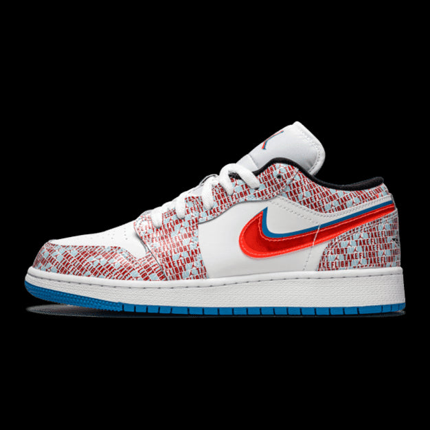 Comfortabele Air Jordan 1 Low SE Take Flight sneakers van Nike in een opvallend rood, wit en blauw kleurenpalet