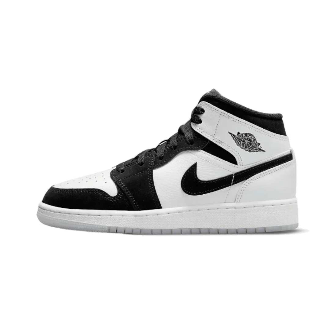 Exclusieve Nike Air Jordan 1 Mid Diamond Shorts sneaker in zwart-wit met klassiek diamantpatroon