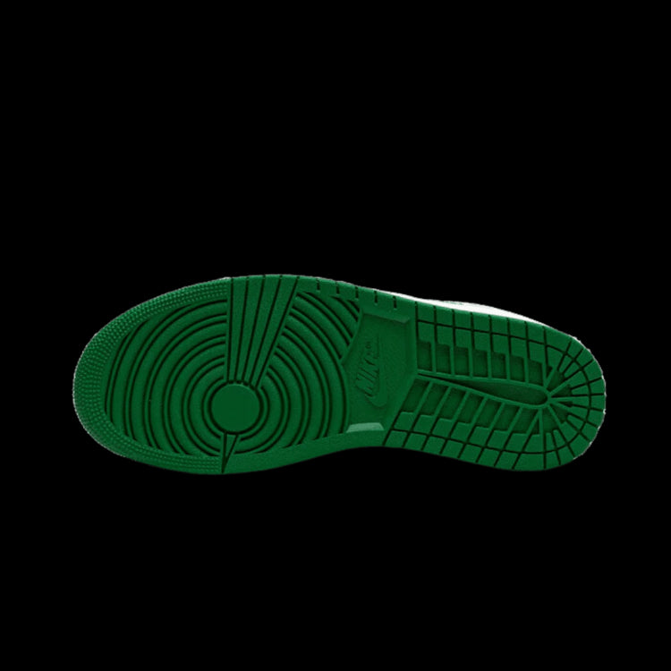 Groene, geribbelde zool van de Nike Air Jordan 1 Mid sneaker