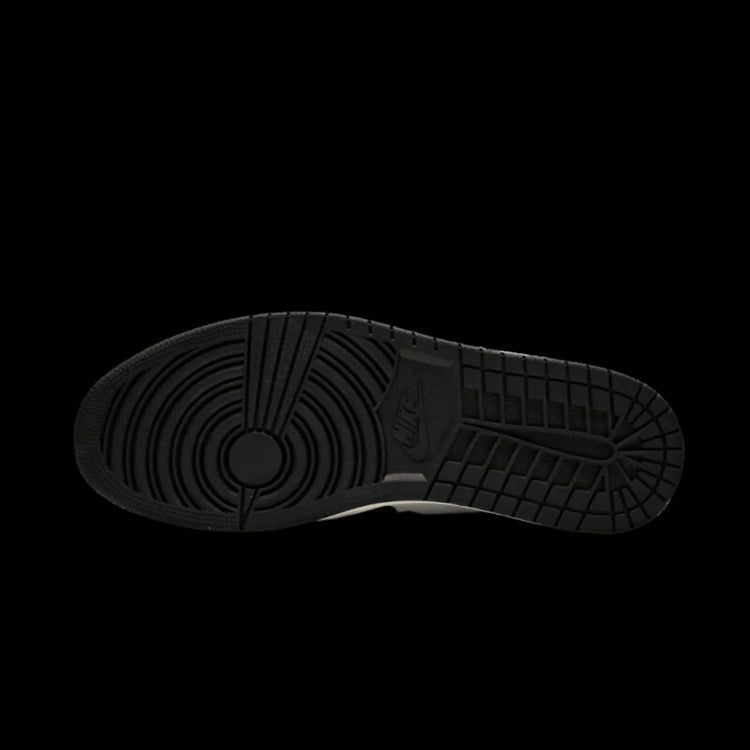 Zwarte Nike Air Jordan 1 Retro High sneakers met rode accenten