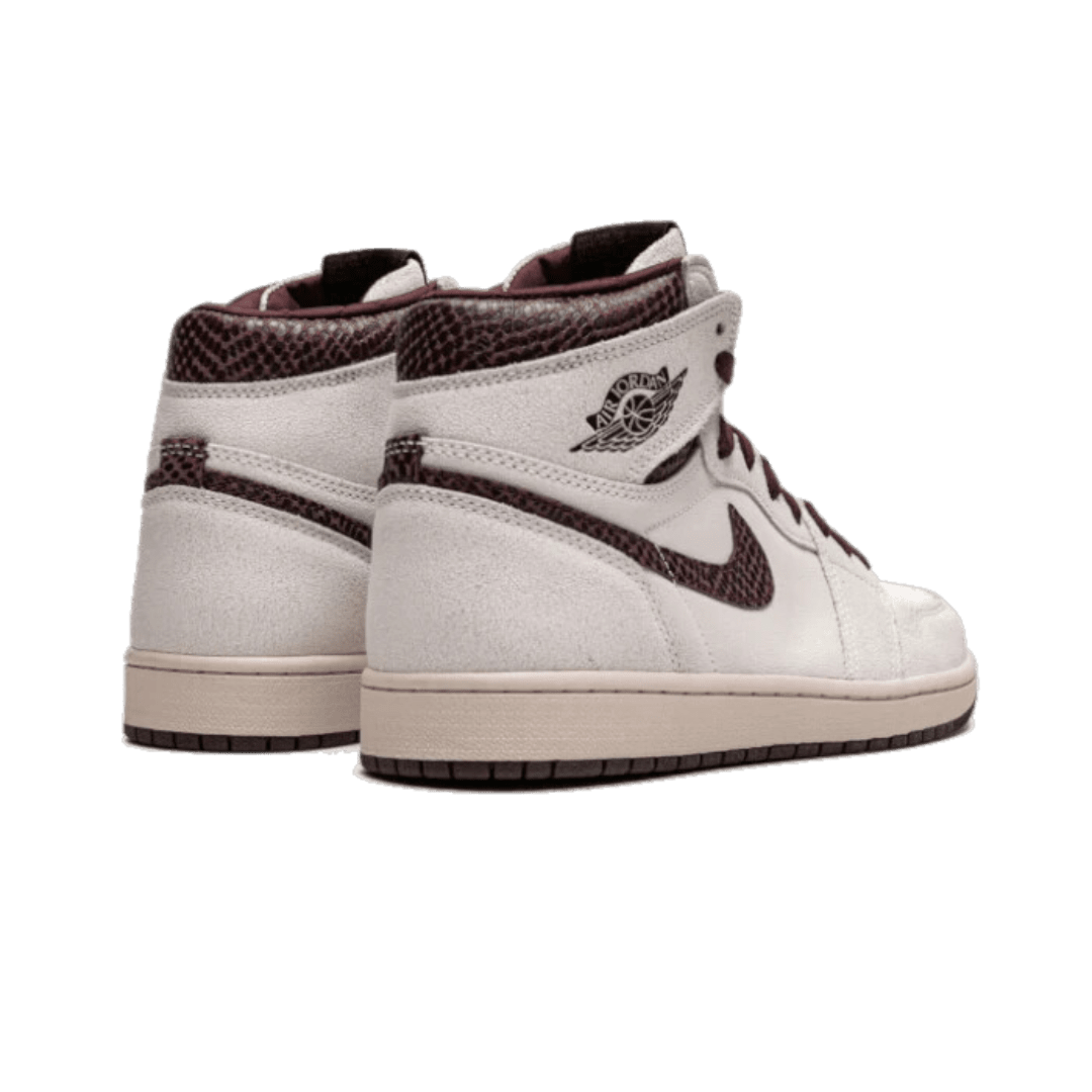 Exclusieve Nike Air Jordan 1 Retro High OG A Ma Maniére sneakers in wit en bruin met premium details