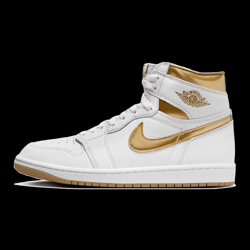 Witte gouden Air Jordan 1 Retro High OG sneakers met Metallic Gold-kleuren