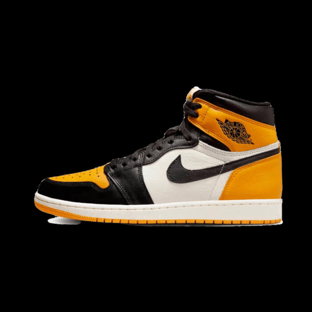 Stijlvolle Air Jordan 1 Retro High OG sneaker in gele en zwarte tinten. Hoogwaardige materialen en het iconische Nike-logo zorgen voor een premium uitstraling.