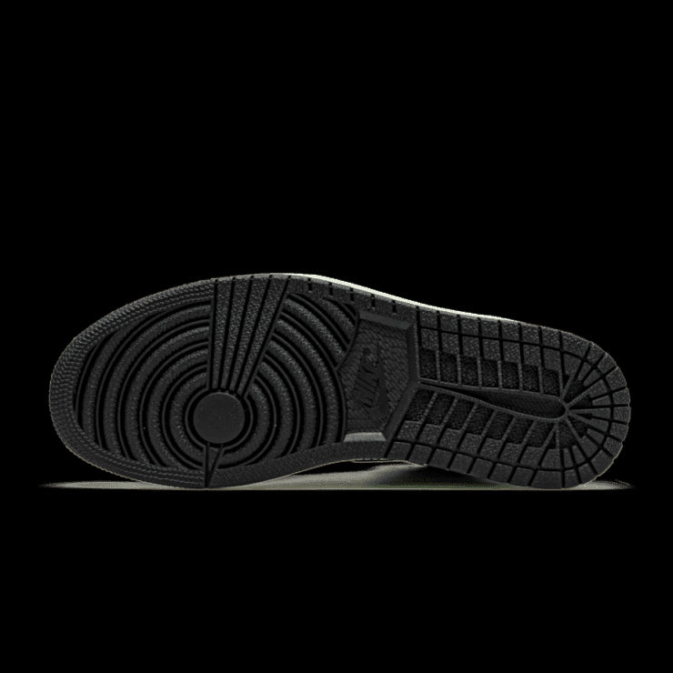 Zwart en groen Air Jordan 1 Retro High Tokyo Bio Hack sneakers met opvallende zool-ontwerp, geproduceerd door Nike.