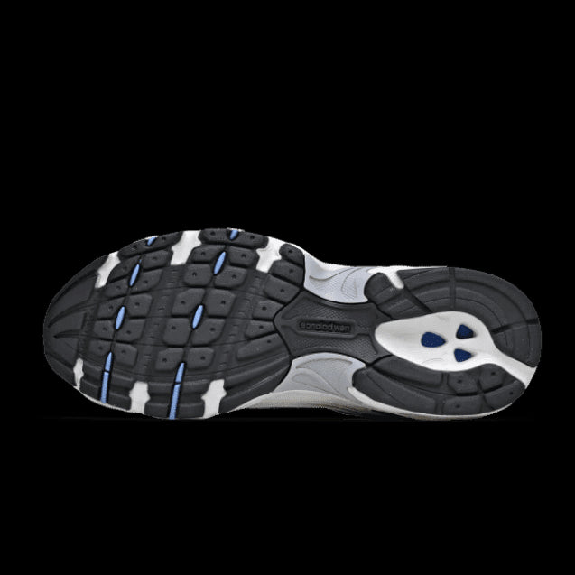 Stalen blauwe New Balance 530 sneakers met een robuust profiel en gezamenlijke zool voor een stedelijke en comfortabele look.
