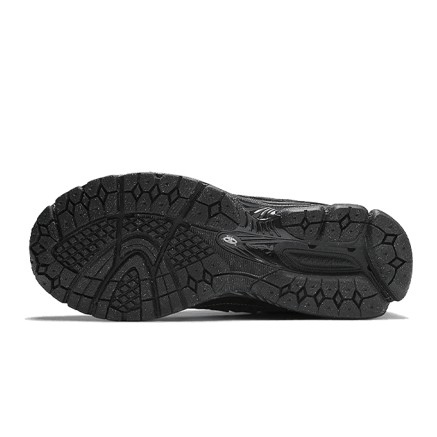 Zwarte leren New Balance 1906D Protection Pack sneakers met robuuste, profielrijke zool