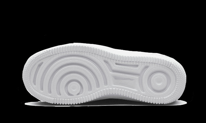 De witte zool van Nike Air Force 1 Low PLT-AF-ORM Bling sneakers met ingewikkeld patroon.