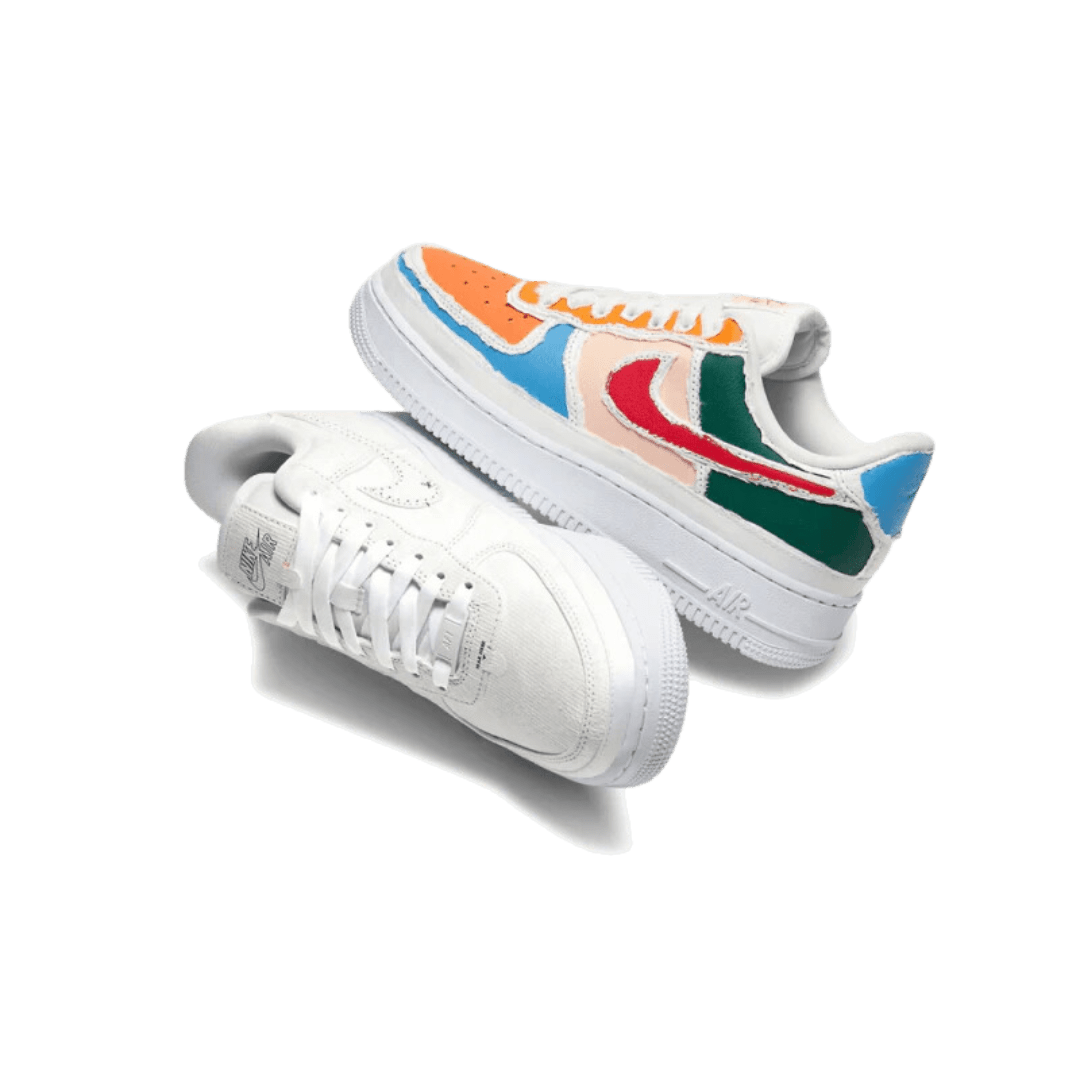 Witte sneakers van Nike met kleurrijke details