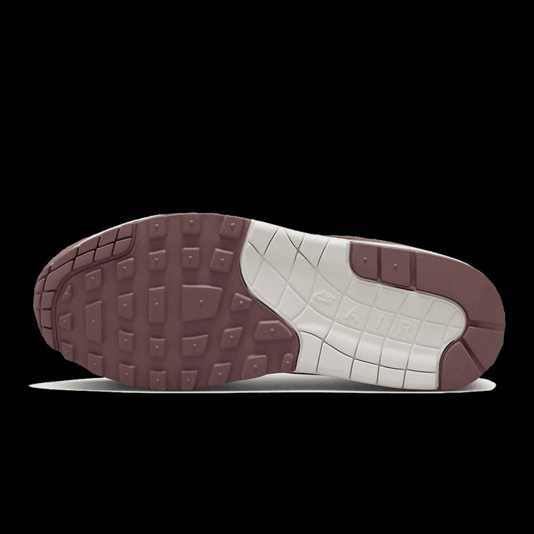 Robuuste Nike Air Max 1 Smokey Mauve sneaker met geribbelde zool voor optimale grip en comfort