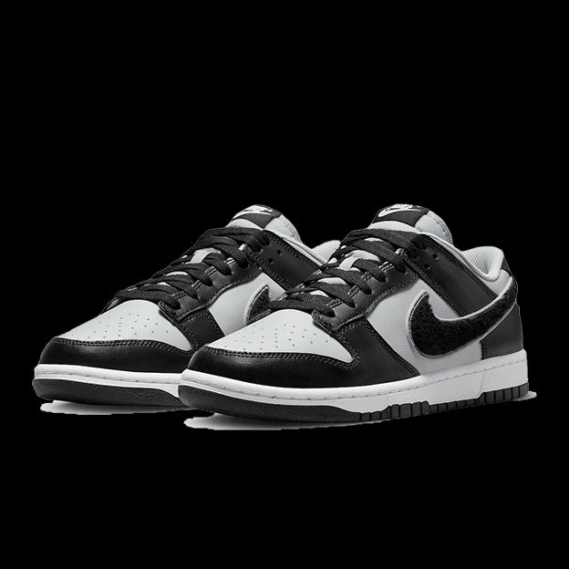 Nike Dunk Low Chenille Swoosh Grey Zwarte sneakers