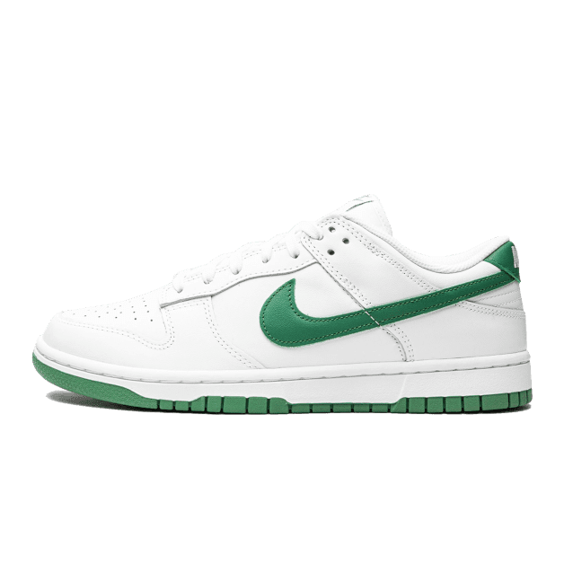 Nike Dunk Low Green Noise - Witte sneaker met opvallend groen Swoosh-logo op een groene achtergrond.