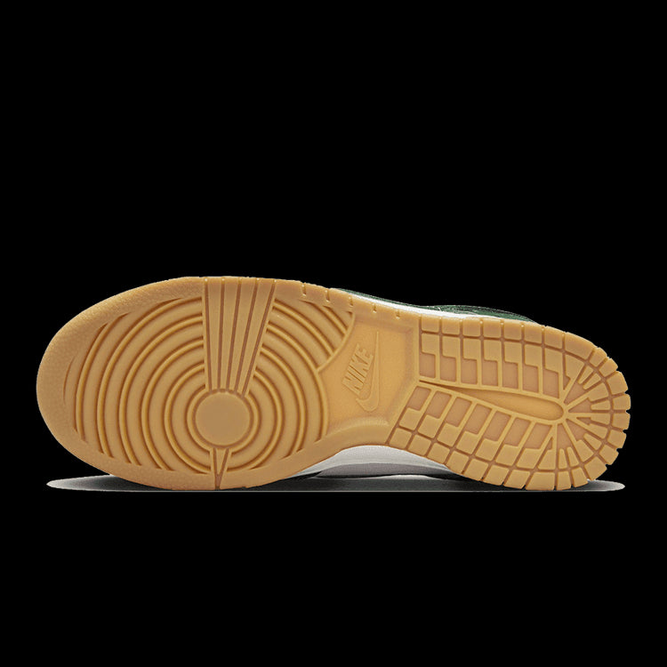 Nette Nike Dunk Low LX Gorge Ostrich sneakers met een stijlvol, gekorreld leren bovendeel en een robuuste rubberen zool voor optimale grip