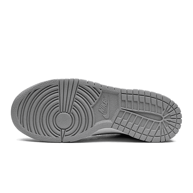 Nike Dunk Low Mini Swoosh Wolf Grey Game Royal sneakers met gedetailleerd reliëf zool en Nike-logo