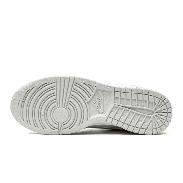 Nike Dunk Low Next Nature Sail - Duurzame, witte sneakers met een natuurlijke uitstraling