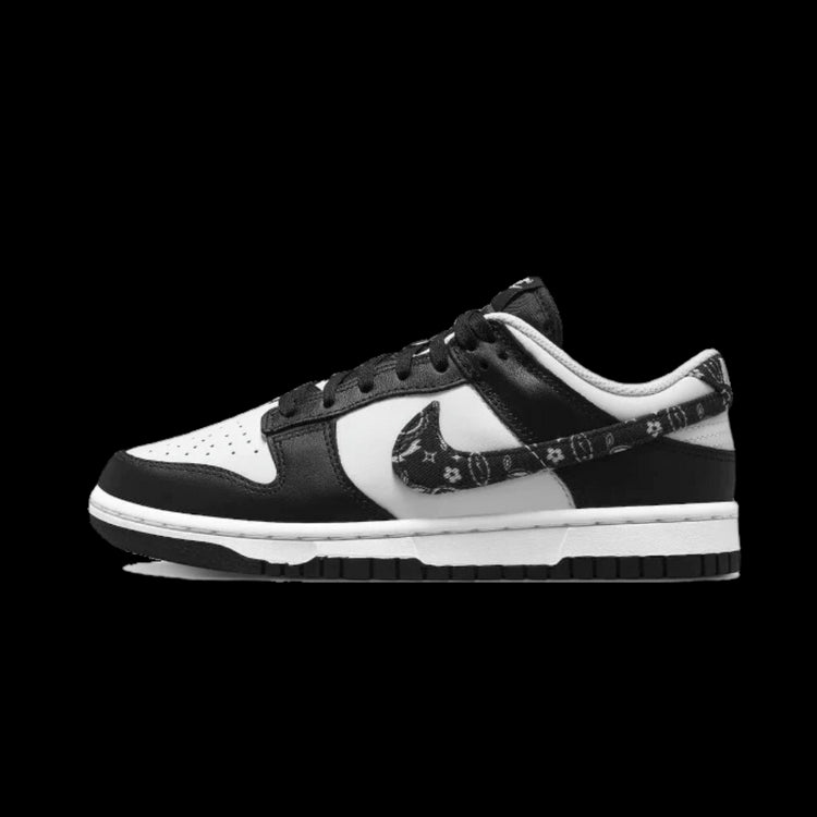 Stijlvolle Nike Dunk Low Paisley sneakers in zwart-wit