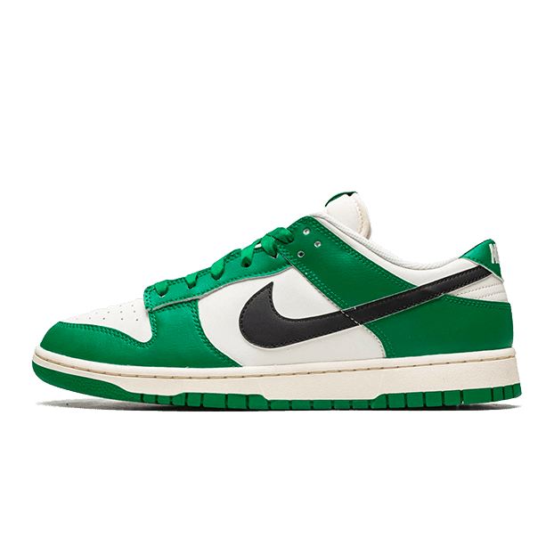 Groene Nike Dunk Low SE Lottery sneakers met ivoren accenten