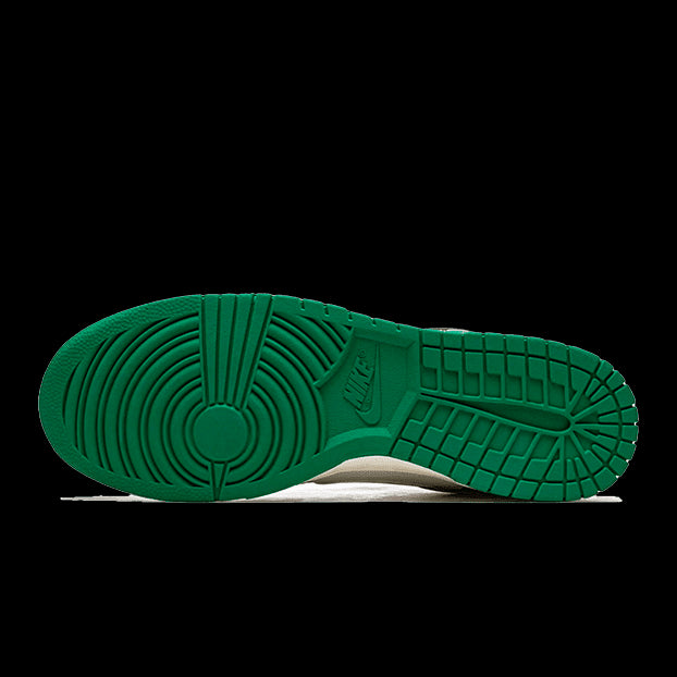 Groene Nike-sneakers met stijlvolle details